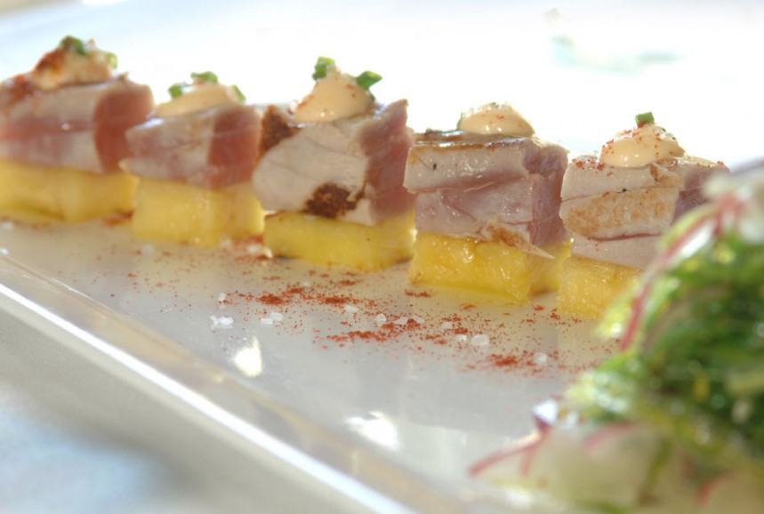 Passing hors d'oeuvres 1